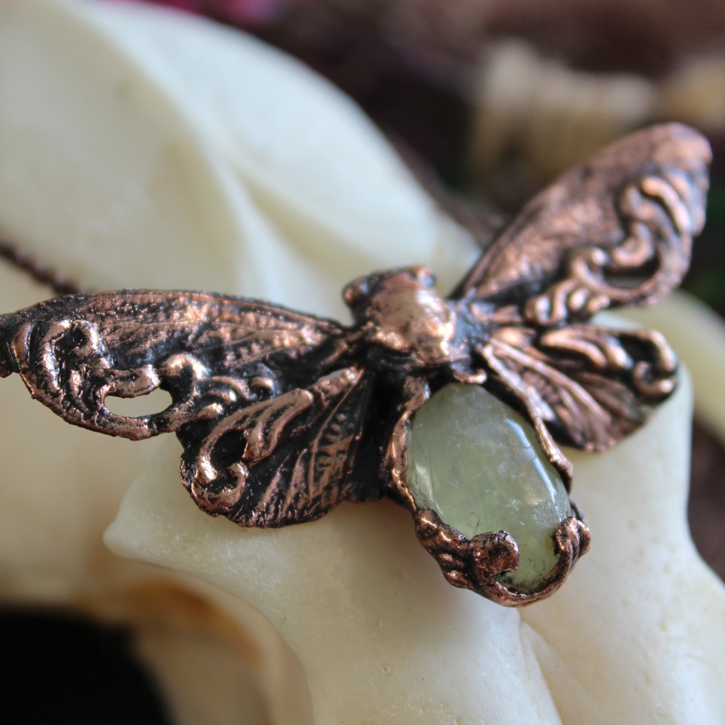 Prehnite Ornate Cicada