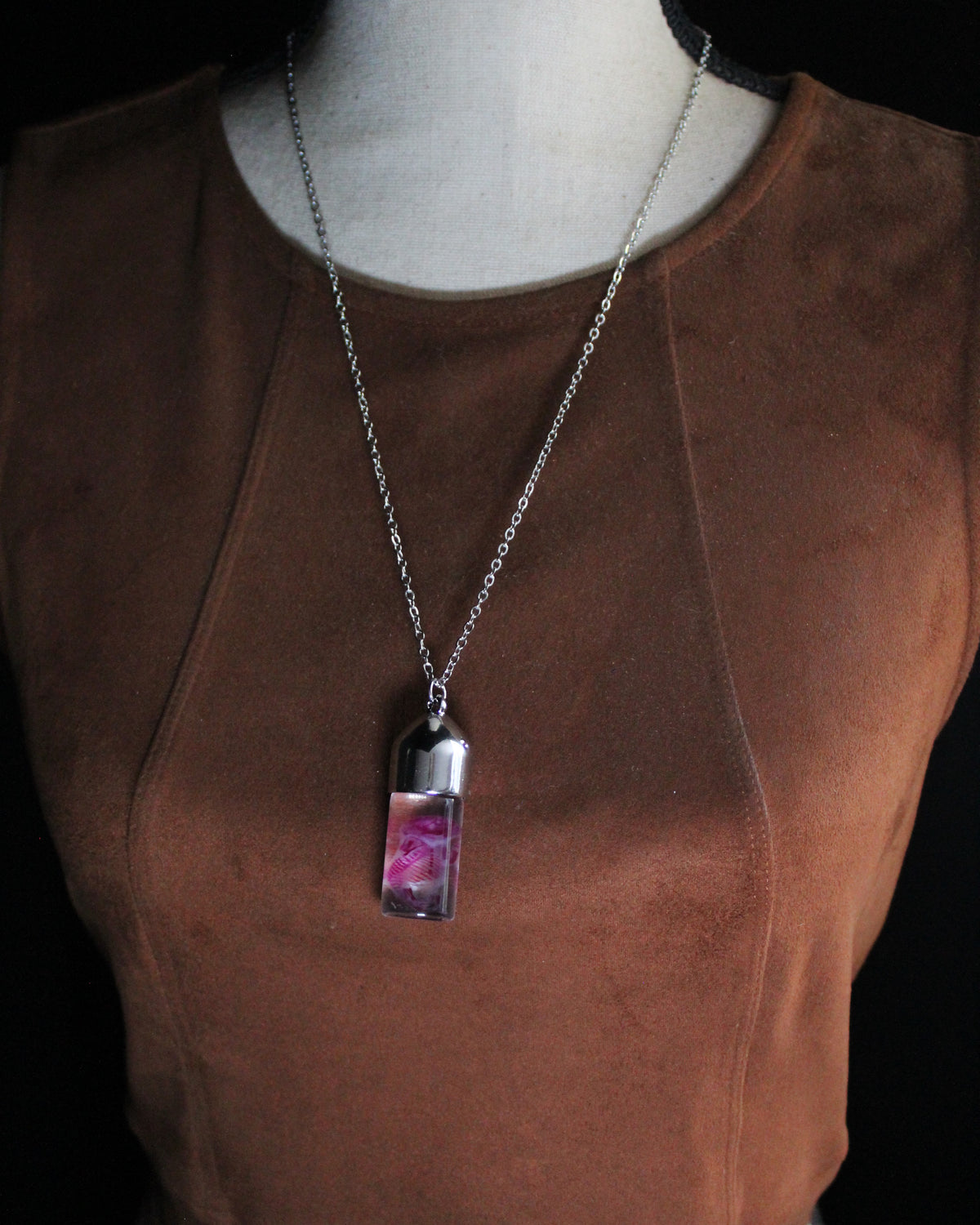 Diaphonized Pinkie Mouse Necklace
