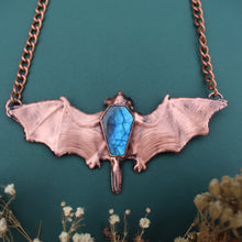 Load image into Gallery viewer, Labradorite Coffin Bat
