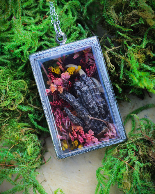 Alligator Reliquary