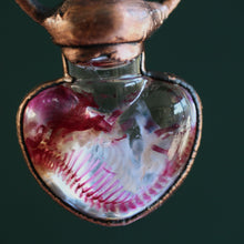 Load image into Gallery viewer, Heart-Shaped Diaphonized Mouse (Amethyst)
