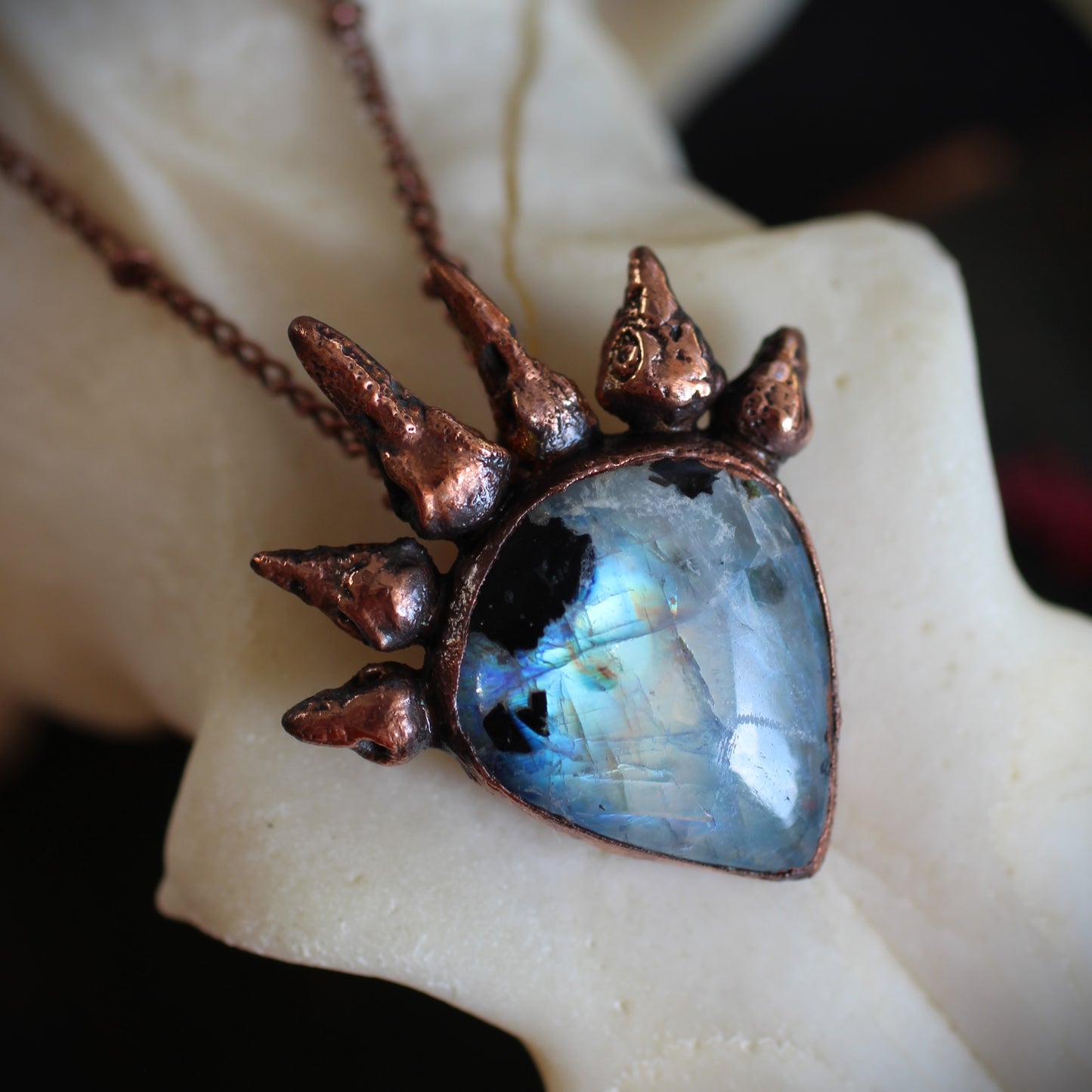 Moonstone Bird Skulls