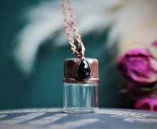 Load image into Gallery viewer, Black Onyx Cremation Vial
